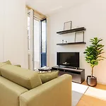 Charming W/ Private Garden In St. Catarina *