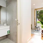 Charming W/ Private Garden In St. Catarina