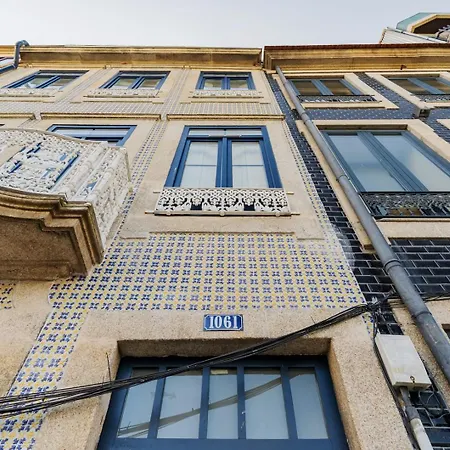 Charming W/ Private Garden In St. Catarina *