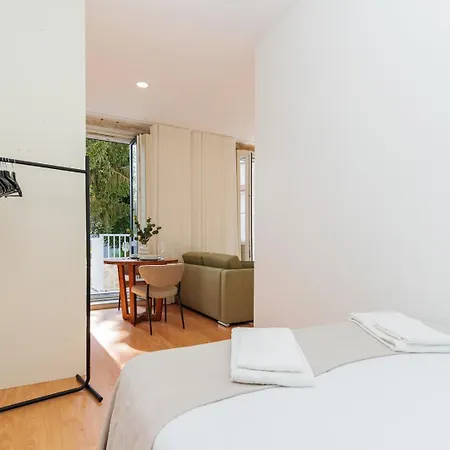 Charming W/ Private Garden In St. Catarina * Porto