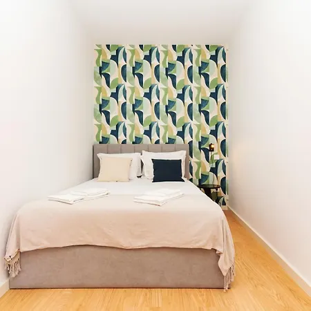 Charming W/ Private Garden In St. Catarina Apartment Porto