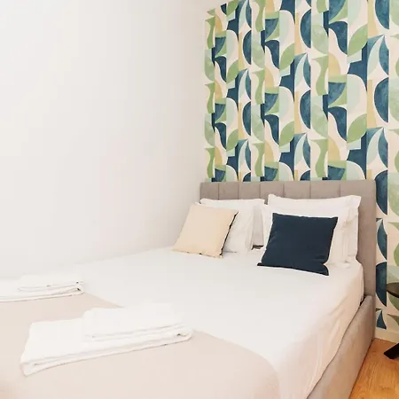 Charming W/ Private Garden In St. Catarina Apartamento