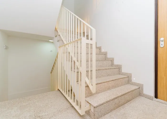 Charming W/ Private Garden In St. Catarina *