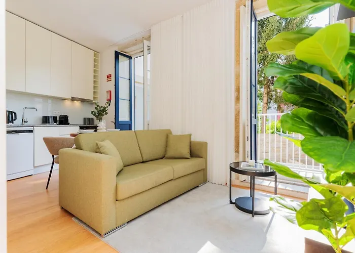 Charming W/ Private Garden In St. Catarina * 波尔图