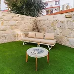 Charming W/ Private Garden In St. Catarina Apartamento *