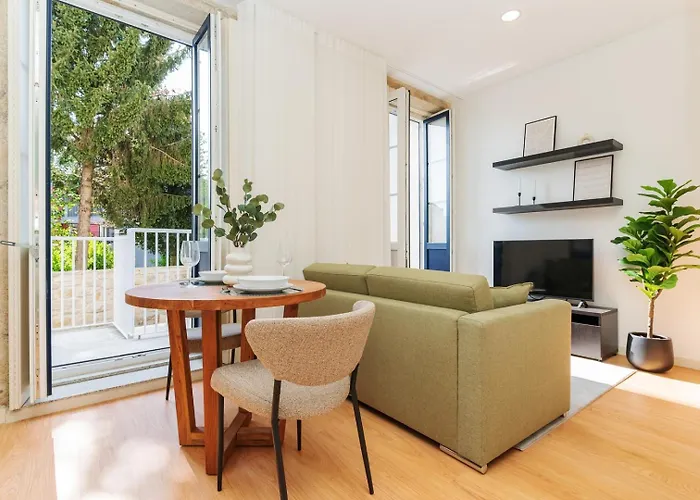 Appartamento Charming W/ Private Garden In St. Catarina Oporto