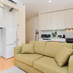 Charming W/ Private Garden In St. Catarina Daire *
