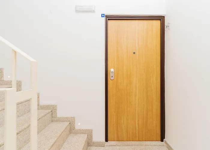 Charming W/ Private Garden In St. Catarina Apartamento