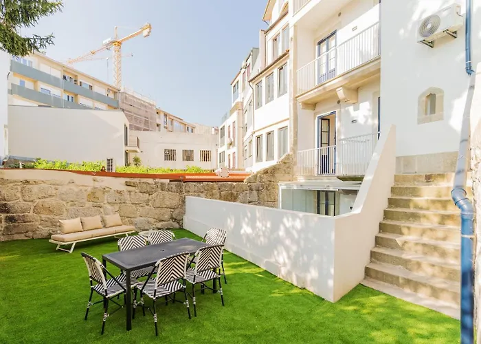 Charming W/ Private Garden In St. Catarina Apartamento Oporto