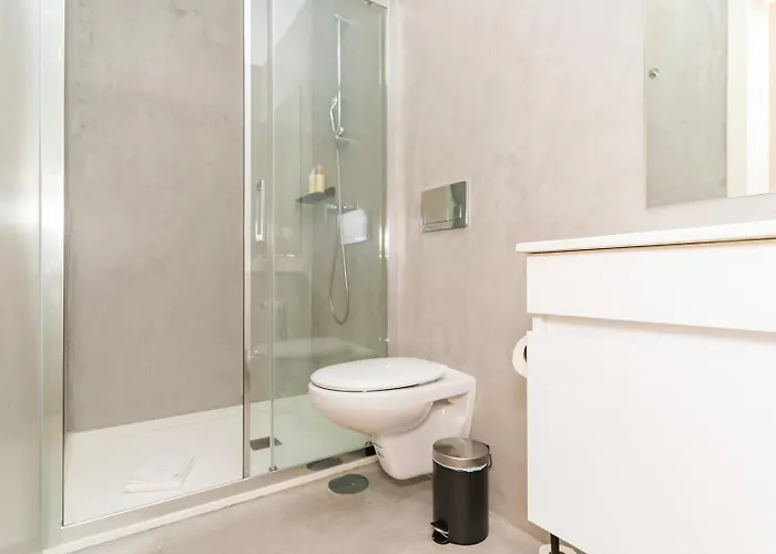 Charming W/ Private Garden In St. Catarina Oporto